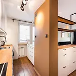 Ochota Artistic Space By Bookinghost *
